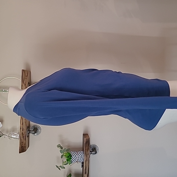 Cabi Wrap Top - Picture 4 of 6